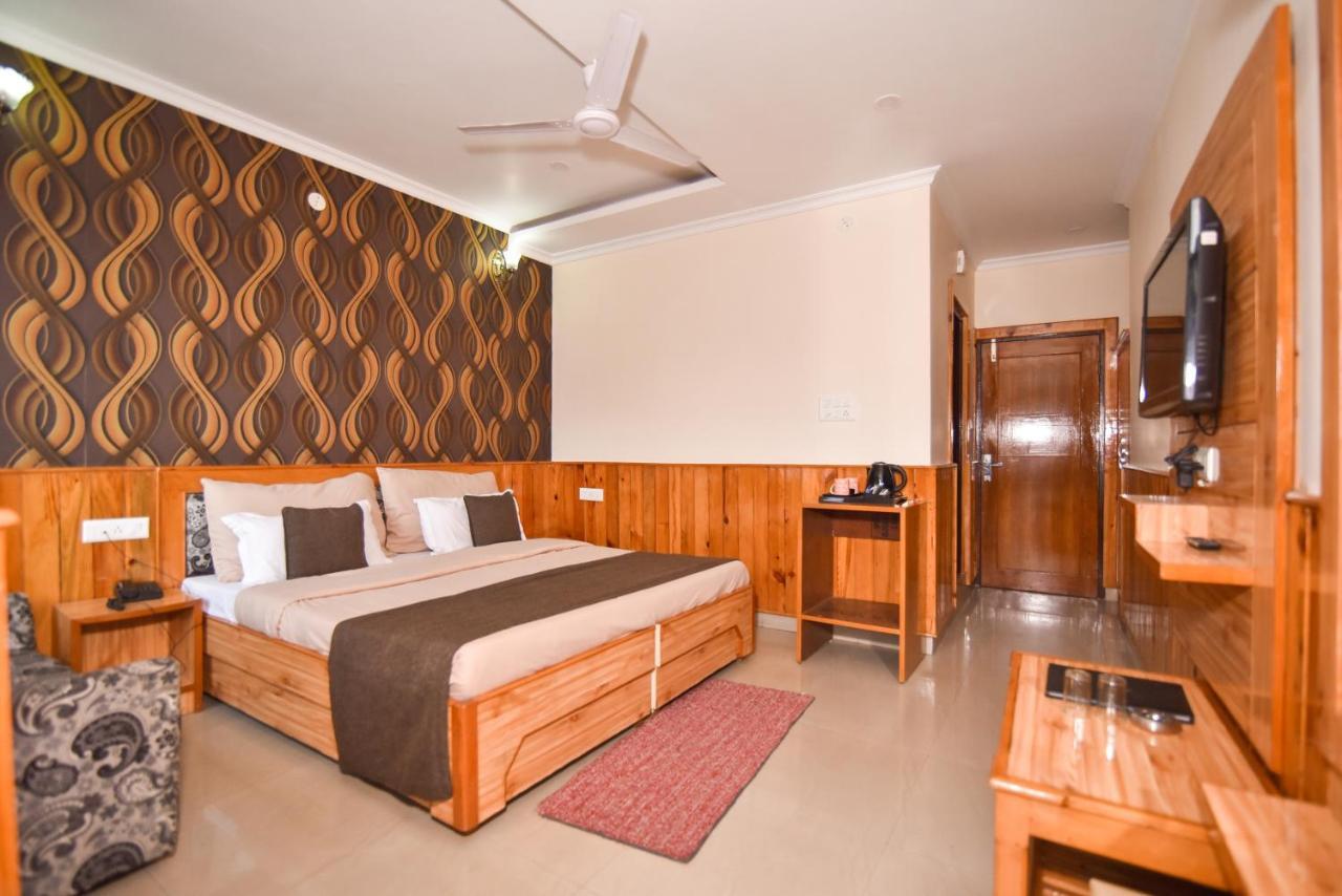The Posh Hotel McLeod Ganj Exterior foto