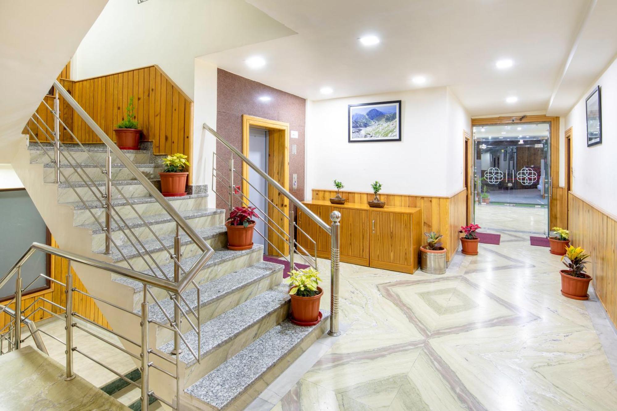 The Posh Hotel McLeod Ganj Exterior foto